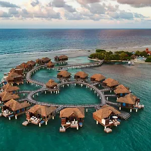 Sandals Royal Caribbean All Inclusive & Private Island - Couples Only Station touristique